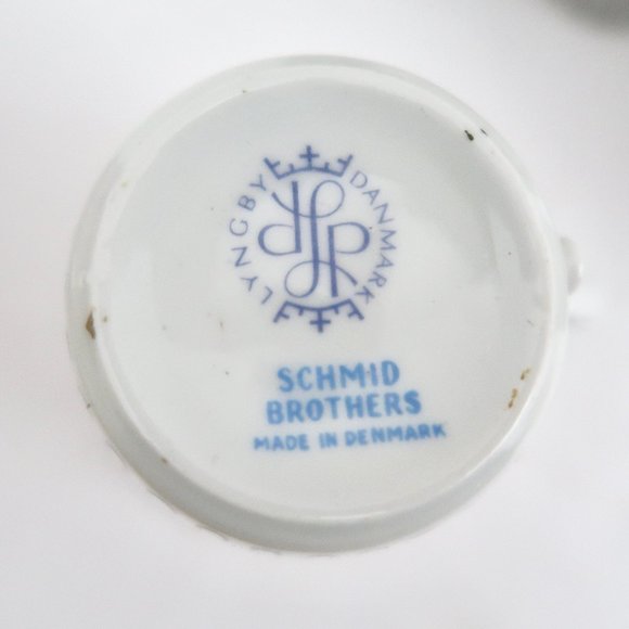 vtg SCHMID BROTHERS Denmark demitasse 4 cups & 7 saucers squiggle print - Picture 4 of 8